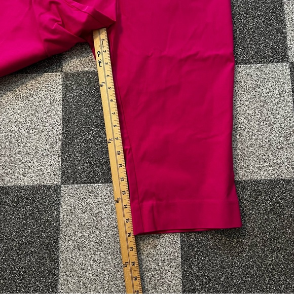 NWOT Chico's Brigitte Pull On River Slim Capris- Size 10 - Picture 5 of 8
